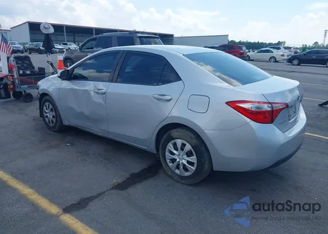 2015 Toyota Corolla L z USA, uszkodzony, nr VIN 2T1BURHEXFC342572